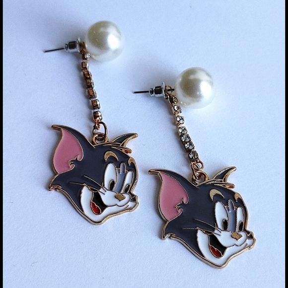 Jewelry - Tom and Jerry Cat Dangle Earrings